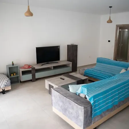 Lefkas Sunrise Luxury Appartments ניקיאנה