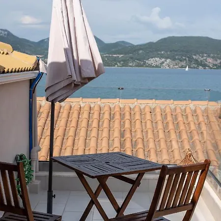 Lefkas Sunrise Luxury Appartments شقة